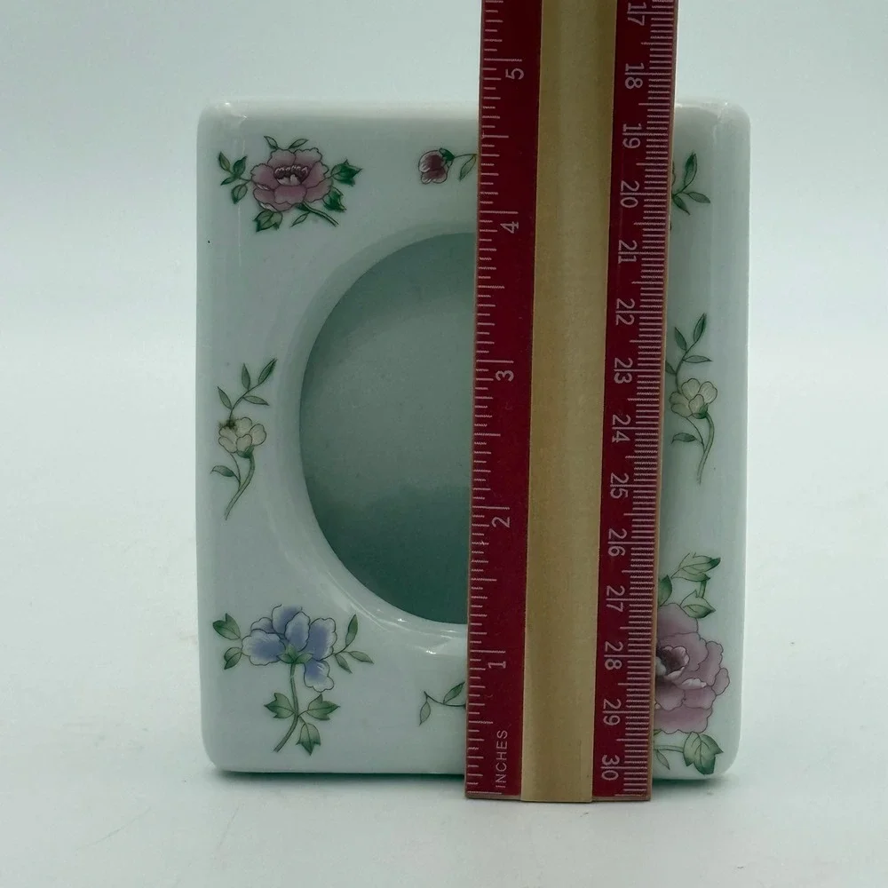 Vintage Floral Ceramic Picture Frame White Porcelain Oval Photo Stand 5x4